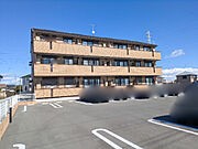 東小泉駅より徒歩5分 1階 築4年8ヶ月の賃貸物件