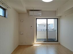 ブッシュ クローバー VII 2階1Kのリビング/ダイニング