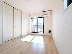 メゾン ド ファミーユ II 2階2LDKのリビング/ダイニング