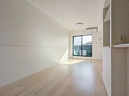 リラクスィング プレイス 2階2LDKのリビング/ダイニング