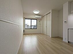 ル・グラン太田 I 2階1LDKのリビング/ダイニング