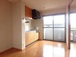 マロングレイス B 1階2DKのリビング/ダイニング