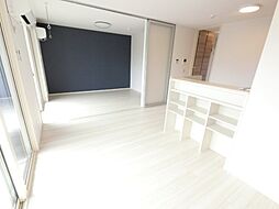 アントス A 1階1LDKのリビング/ダイニング