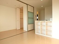 プラチナゲート 2階1LDKのリビング/ダイニング