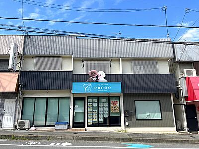 外観:土地面積約36坪付き!間口の広い中古テラスハウスです♪ 外観:土地面積約36坪付き!間口の広い中古テラスハウスです♪