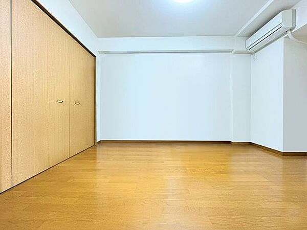 「画像は実際の写真にCG加工（家具や調度品の削除や合成）を加えたもので実際とは異なる場合があります。」