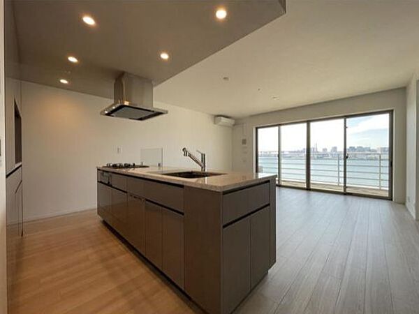 apartment 東京都中央区晴海５丁目5-1
地図を見る