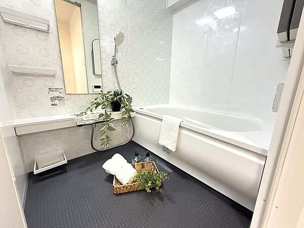 新規交換のユニットバス。新生活スタートも気分よくできます！