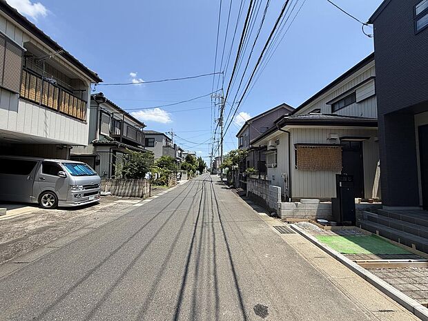 前面道路は6mび広さ!