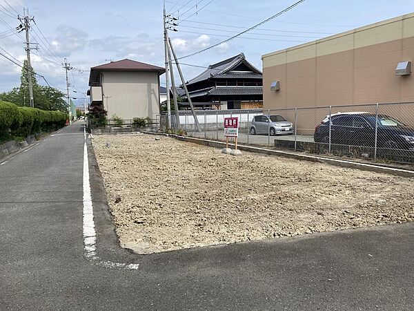 北西側にて撮影