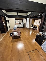 渡津I中古住宅 3LDKのリビング/ダイニング