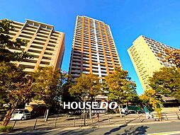 ロイヤルアークグランデールタワー