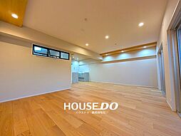 鶴見緑地コーポ 2LDKのリビング/ダイニング