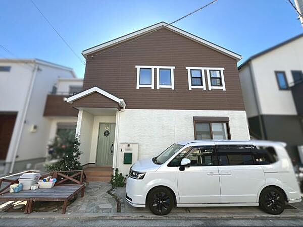 外観：327001681504