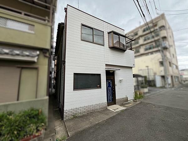 外観：327002977844