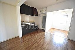 エクセル石井 3階3DKのリビング/ダイニング