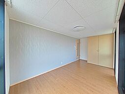 フローラ都紀α 3階1Kのリビング/ダイニング