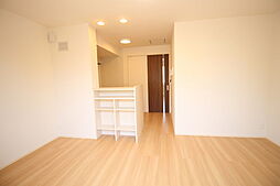 シャルール 2階1LDKのリビング/ダイニング