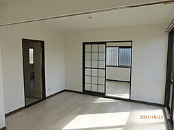 フレグランスローズ 1階2LDKのリビング/ダイニング