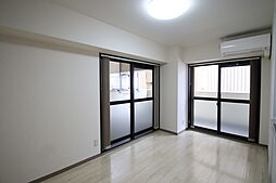 アンブシュール京橋 3階1DKのリビング/ダイニング