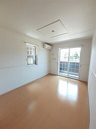 フォレストグランドB棟 1階1LDKのリビング/ダイニング