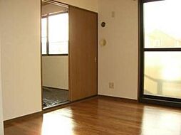 ラ・ヴィアンローズ 1階3DKのリビング/ダイニング