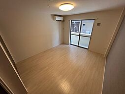 ソレアード 1階1Kのリビング/ダイニング