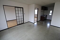 JR吉備線 大安寺駅 徒歩31分の賃貸アパート 2階2LDKのリビング/ダイニング