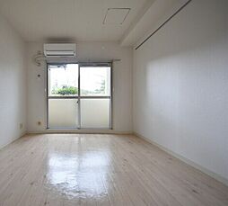 バス 野球場口下車 徒歩1分の賃貸マンション 1階1Kのリビング/ダイニング