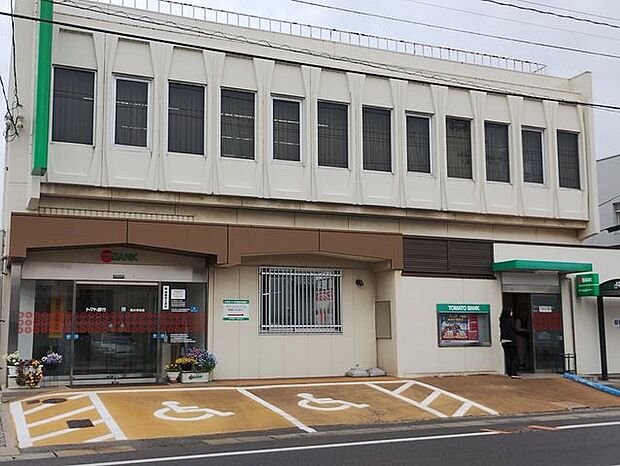 トマト銀行 西大寺支店 290m