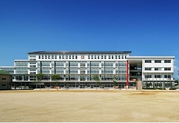 岡山市立西大寺小学校 660m