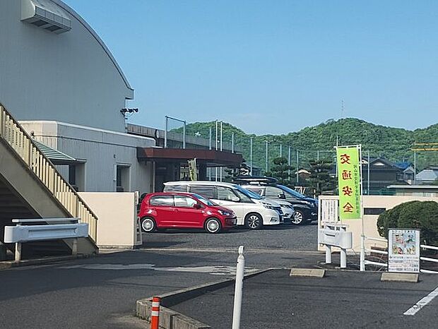 岡山市立平島小学校 480m