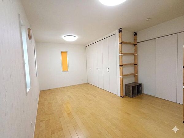 この写真はAI技術を用いて家具・調度品等を消去加工しています。（この加工は空室イメージの提案を目的としており、実際の現状とは異なる場合があります。）