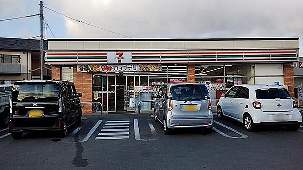 セブンイレブン岡山山崎店 1000m