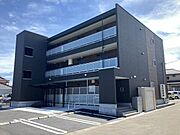 名取駅より徒歩12分 築1年11ヶ月 3階建の賃貸物件