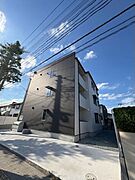  2階 築1年2ヶ月の賃貸物件