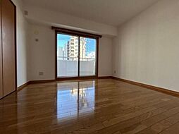 Ｐｅａｃｅｆｕｌ 4階2LDKのリビング/ダイニング