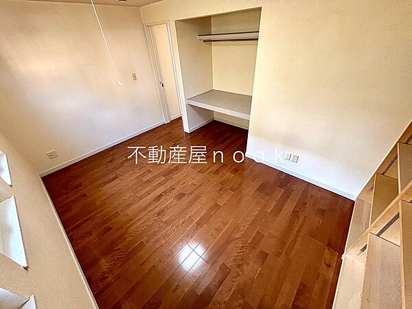 【１Ｆ洋室７．５帖】オープンクローゼット付き