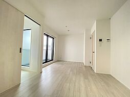 スマイルレジデンス三筋　北館 206 2階1LDKのリビング/ダイニング