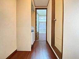 アクバー五日市 102 1階1Kのリビング/ダイニング