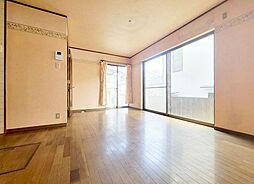 生駒市俵口町　戸建 4LDKのリビング/ダイニング