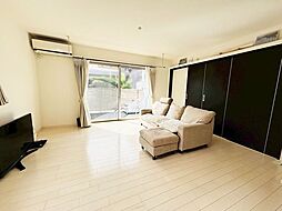 香芝市五位堂一丁目　戸建 4SLDKのリビング/ダイニング