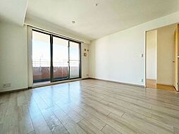 ラフィーナ新大宮 3LDKのリビング/ダイニング