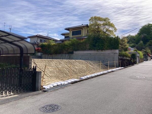 ゆとりある敷地で、駐車場やお庭など、多彩なプランが広がる敷地です♪
