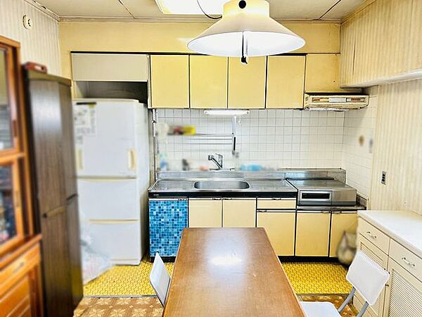 独立感のあるキッチンスペースは、生活感を程よく隠しながらお料理に集中できます♪