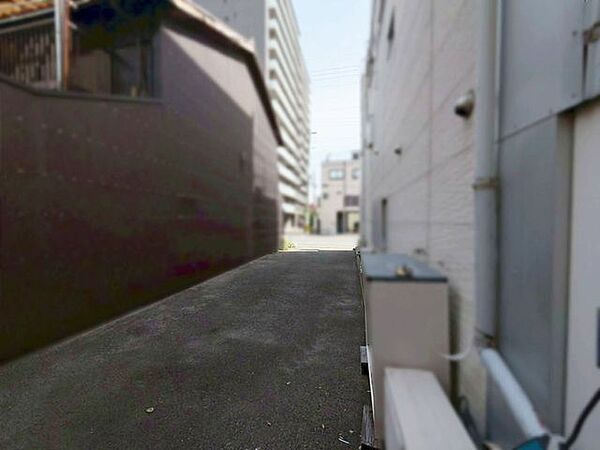 徒歩10分圏内に商業施設や小・中学校があり住生活の拠点にも便利な立地です。駅徒歩5分圏内です♪
