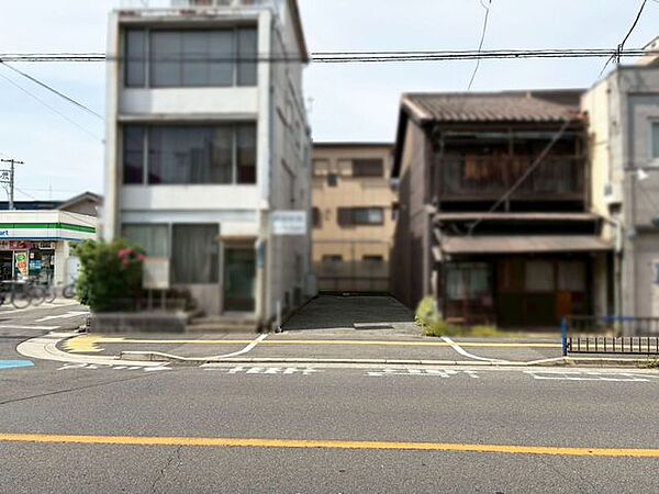 物件詳細など、気になる点はお気軽に担当まで問い合わせくださいませ♪
