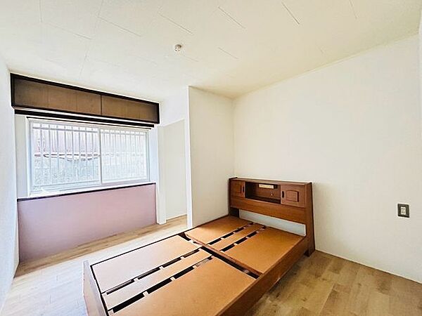 納戸付きで収納スペースも充実。季節物や大きな荷物の収納にも便利です♪