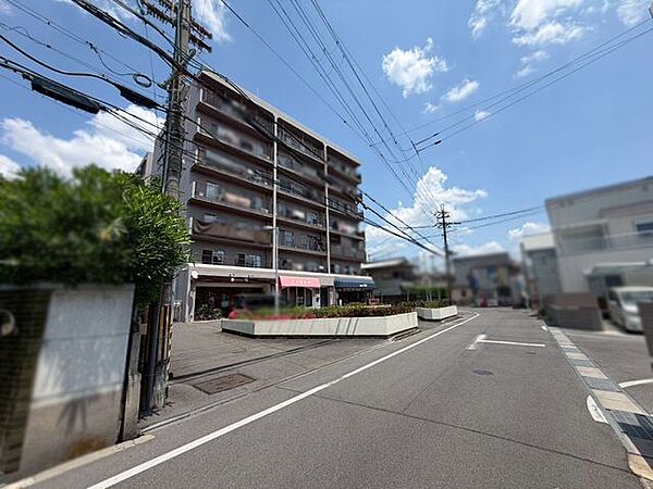 JR線・近鉄線の2沿線が利用可能。行き先や目的に合わせて路線を選べる、交通アクセスの良さが魅力です♪