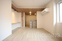 ヒーローキングダム 101 1階1LDKのリビング/ダイニング